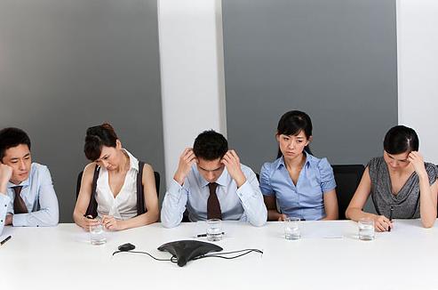 公關公司的媒介人員為誰做事？