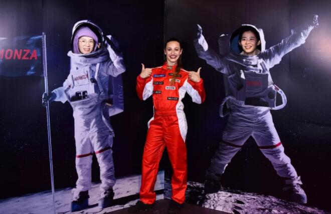 活動中的8種創意合影互動背景設計 你喜